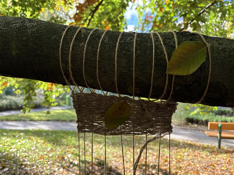 Tkáme jako v době kamenné