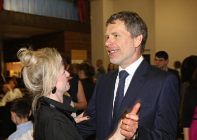 ŠKOLNÍ PLES NA BARČE